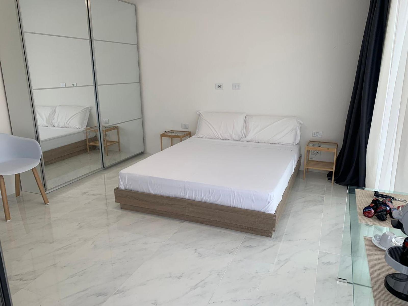 Smart Luxury Suites & Apartments Orosei Quarto foto